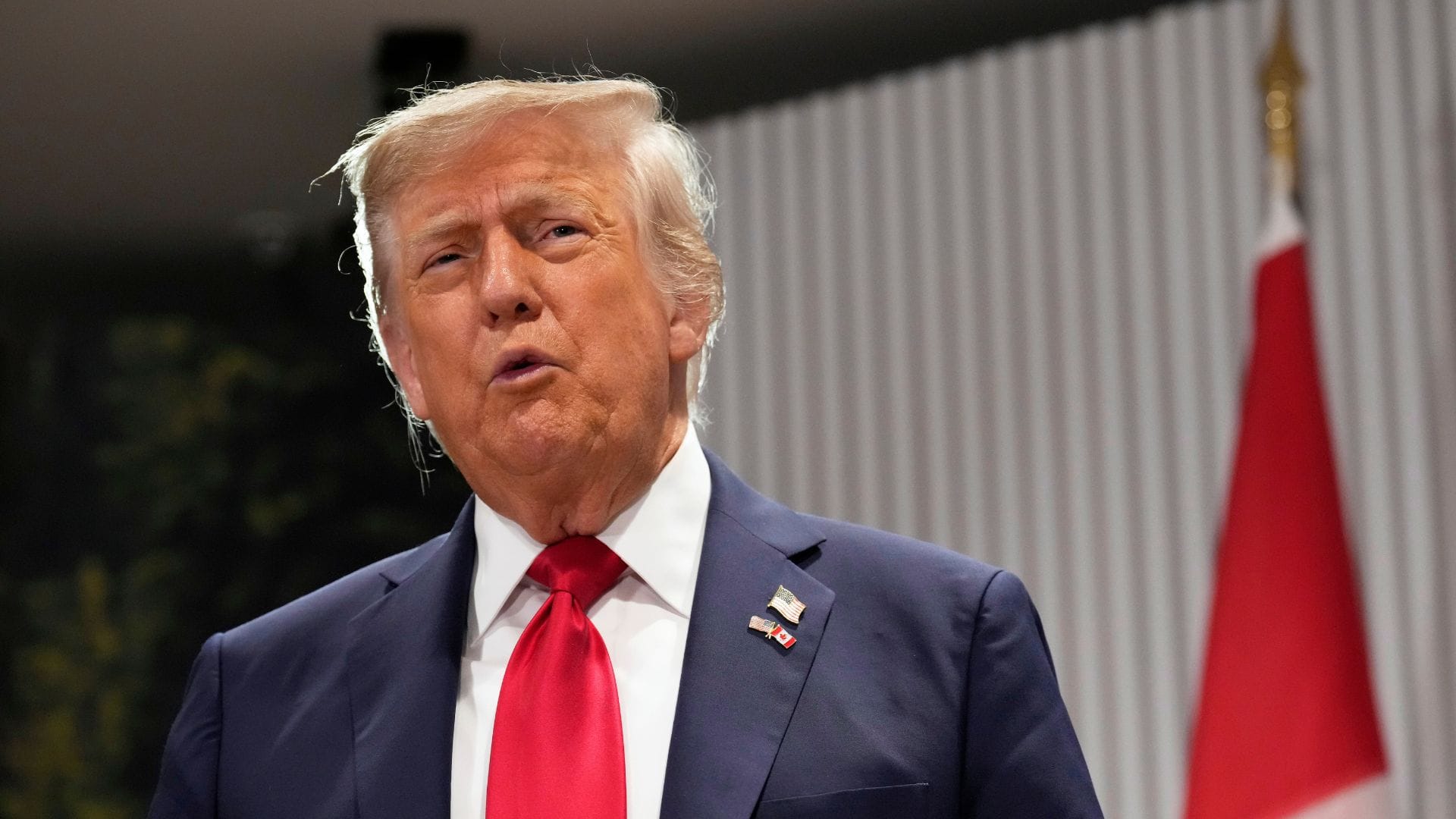 Ministri zahraničia USA a UK diskutovali o napätí na Blízkom východe a hrozbe uzavretia Hormuzského prielivu.