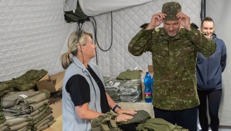 Peter Pellegrini na výcviku Národných obranných síl