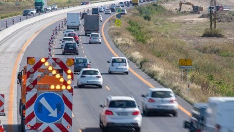 Hromadná zrážka na D1 ochromila dopravu. Cesta je plne prejazdná, treba však stále počítať so zdržaním