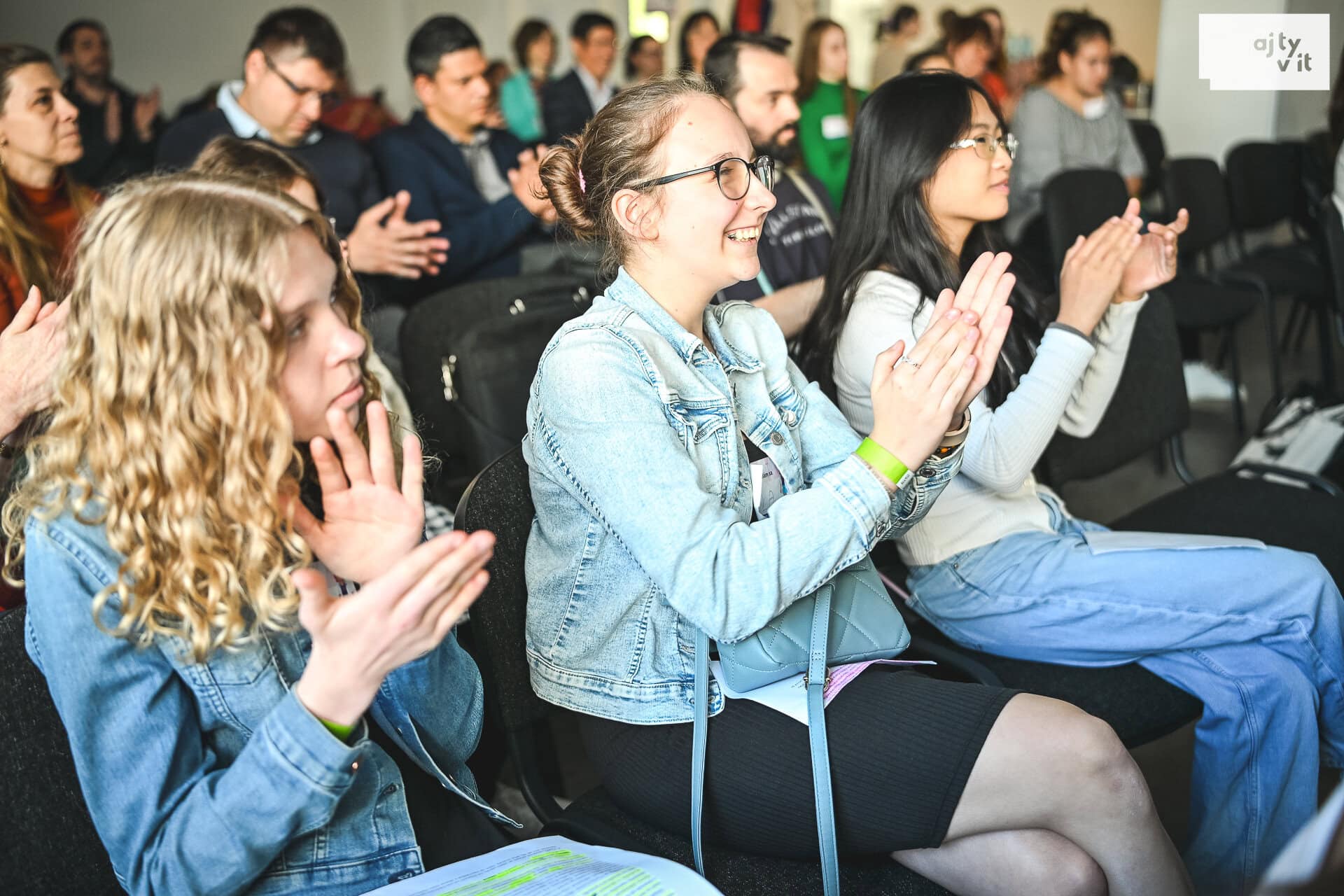 AjTyvIT_ScratchMatch_finale_24052025_martina_mlcuchova_LOGO-58