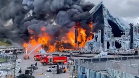 požiar Tomorrowland