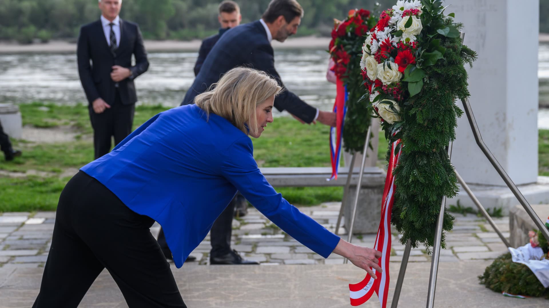 Beate Meinlová-Reisingerová, rakúsko