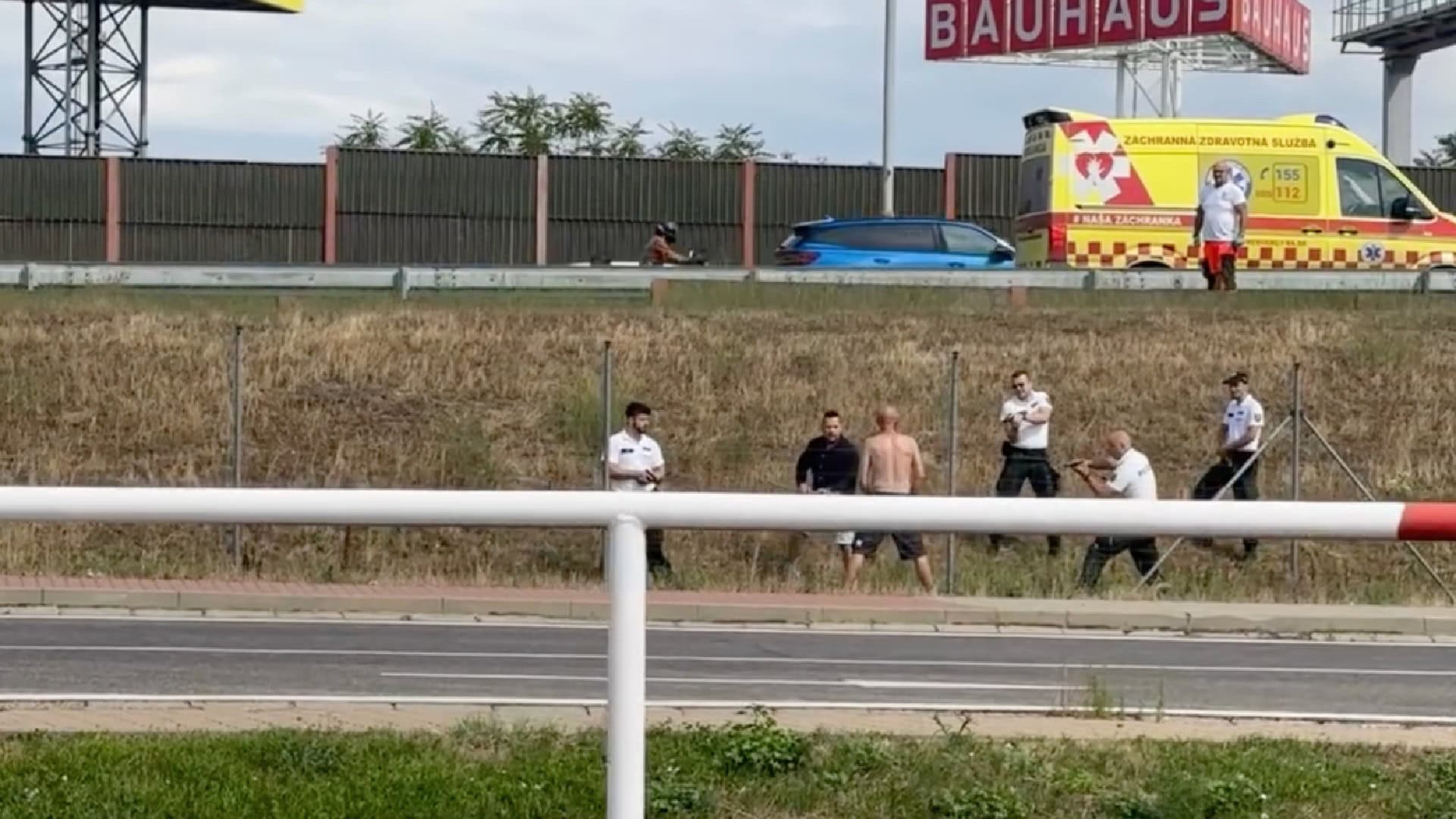 zásah policajtov D1 pri Bratislave