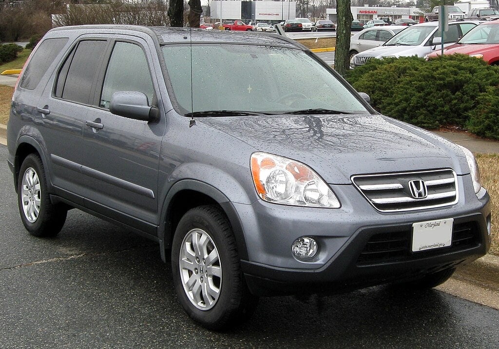 1024px-2005-2006_Honda_CR-V_–_02-29-2012