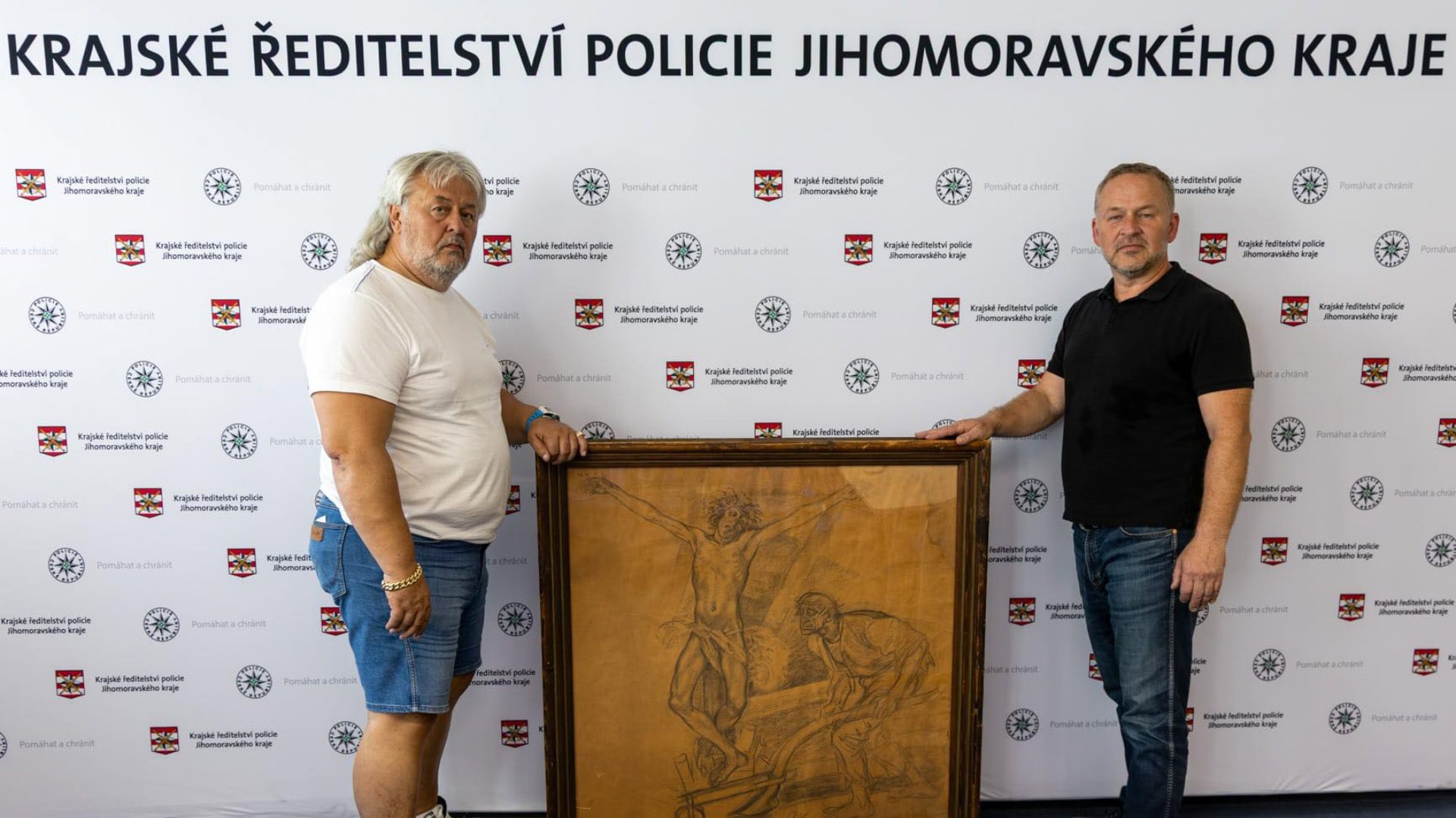 fotka majitela s obrazom