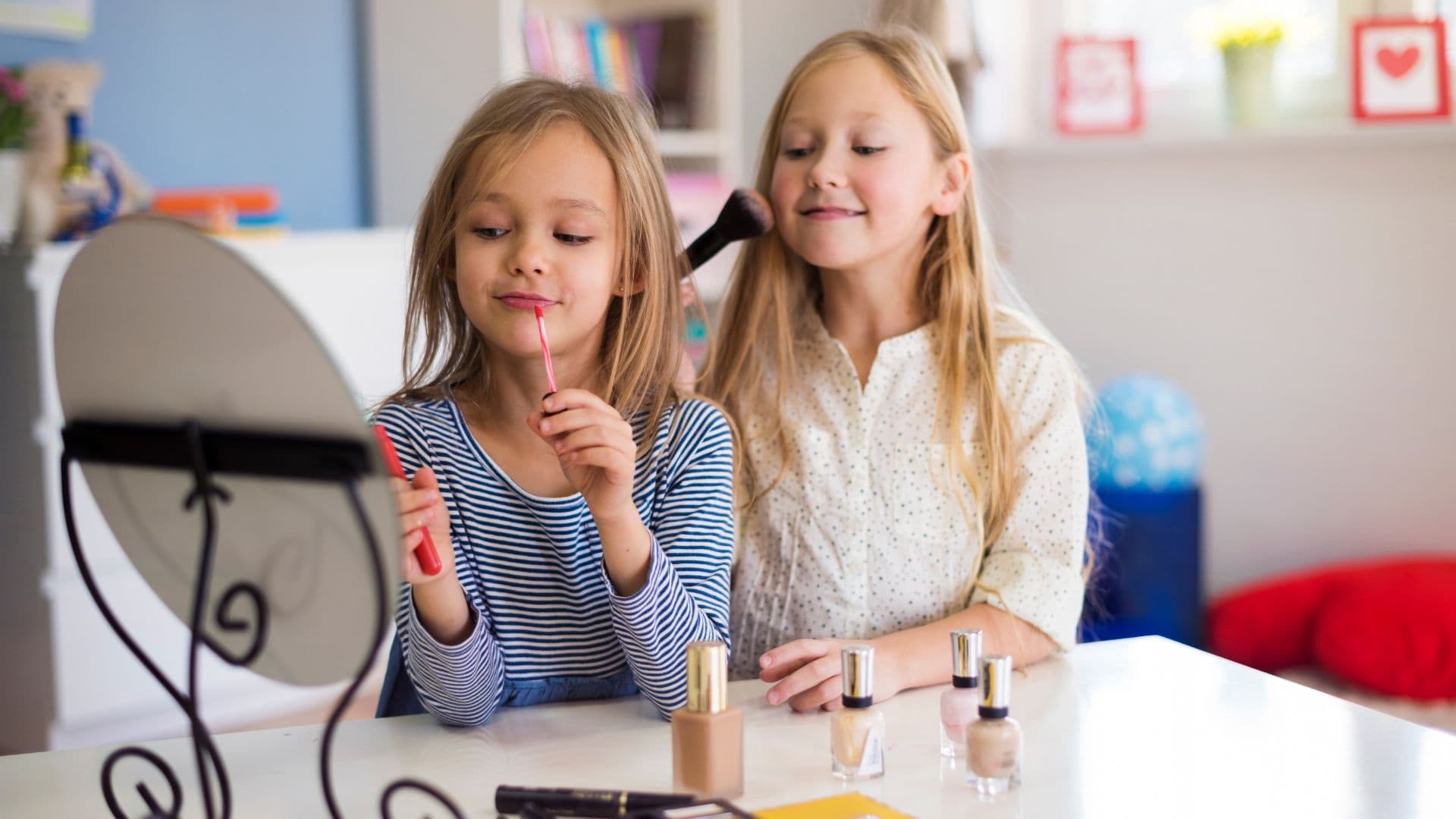deti, kozmetika, deti sa hrajú s makeupom