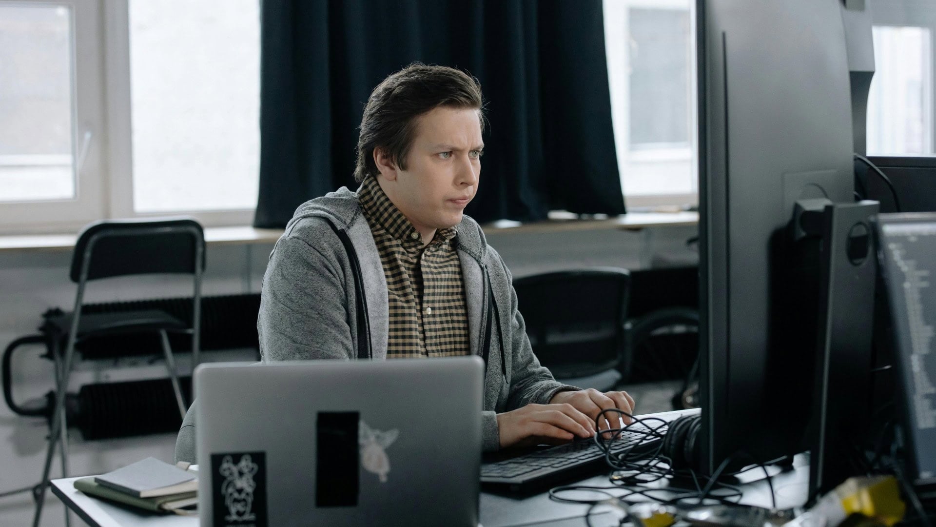 na snimke je programator, premium