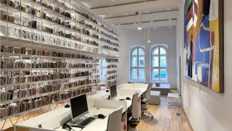 na snimke je kniznica v presove