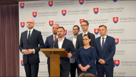 Opozícia podáva návrh