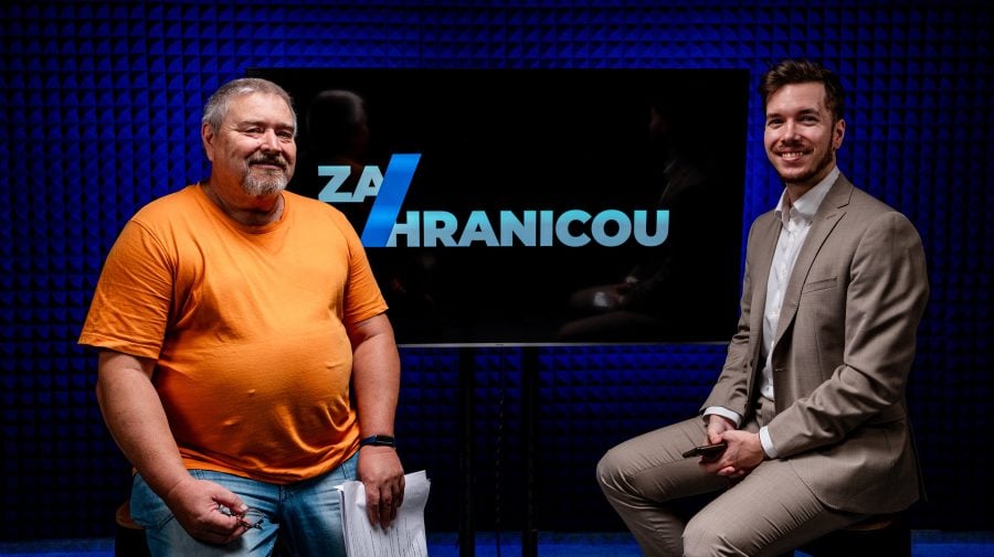 Za hranicou Koláček