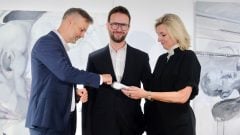 na snimke je prsten Niceboy ONE Ultra