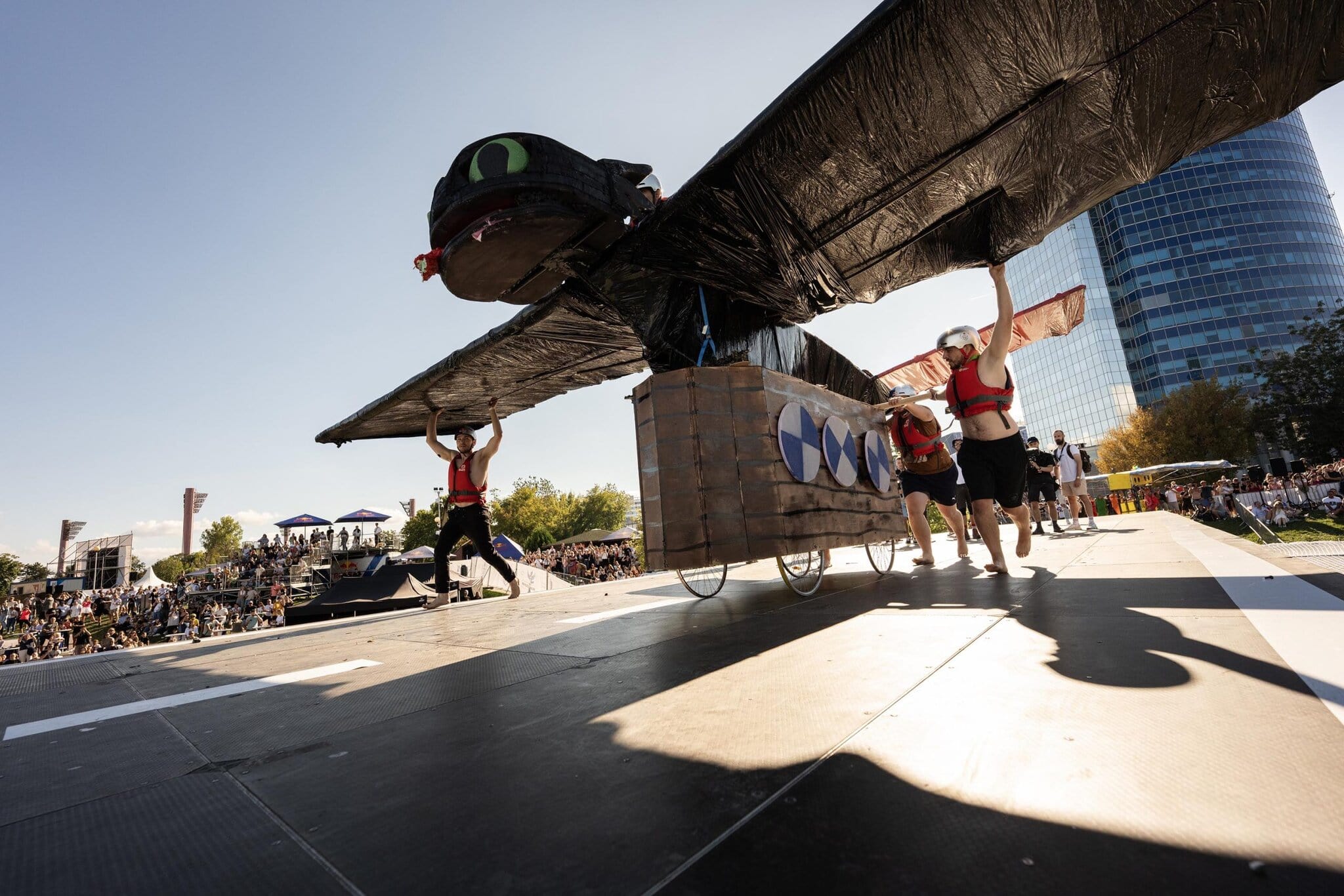 Red_Bull_Letecky_Den_2025_Bezzubka_vitaz_Jan_Kasl