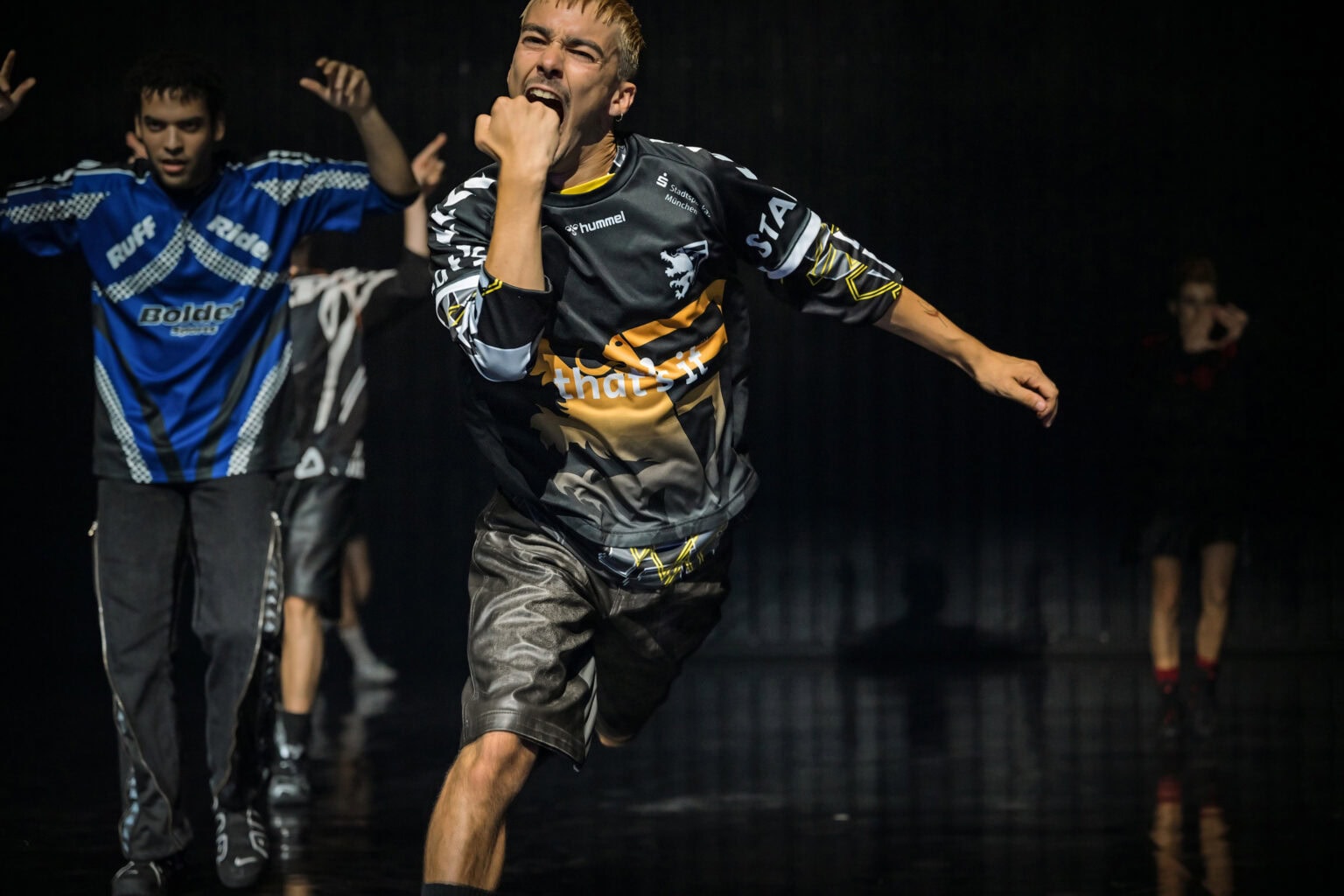 Trailer-Park_Jaime-Neves-Paul-Elie-c-Andreas-Etter-1