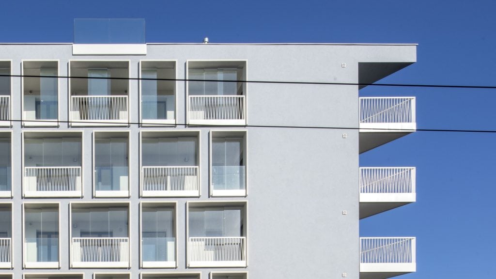 5dc1d2e9888389f3b61e43695f1f746a