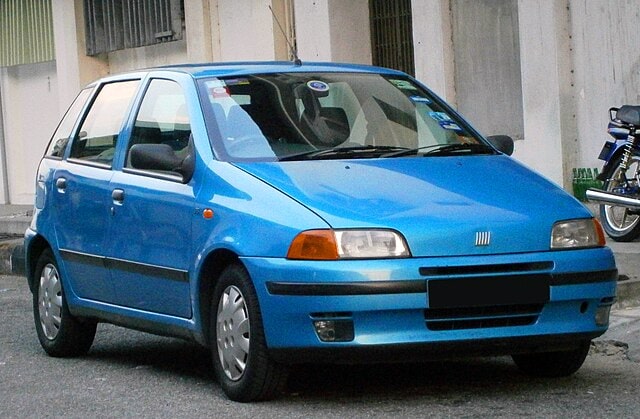 fiat punto auto