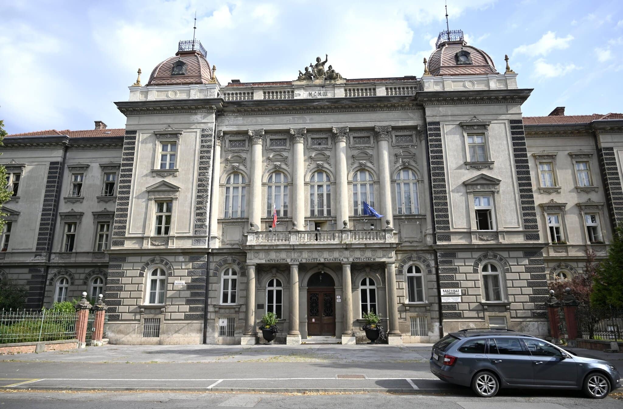 kosice_upjs_univerzita_bez_hranic_007143280 (1)