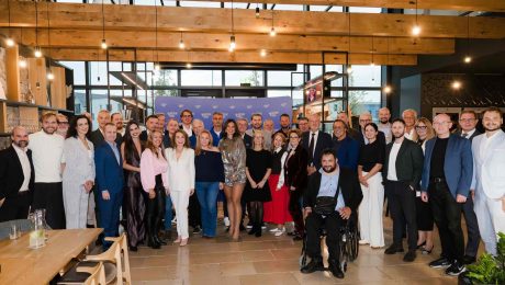 na snimke je Krištáľové krídlo