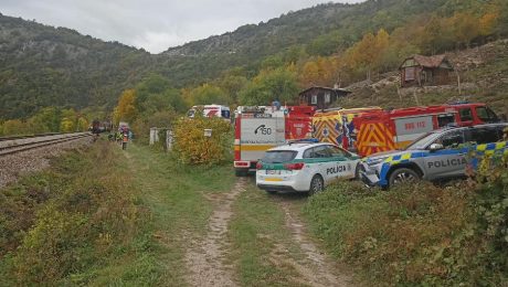 Tragédia na východe Slovenska: Vlak zrazil osobu, doprava je prerušená