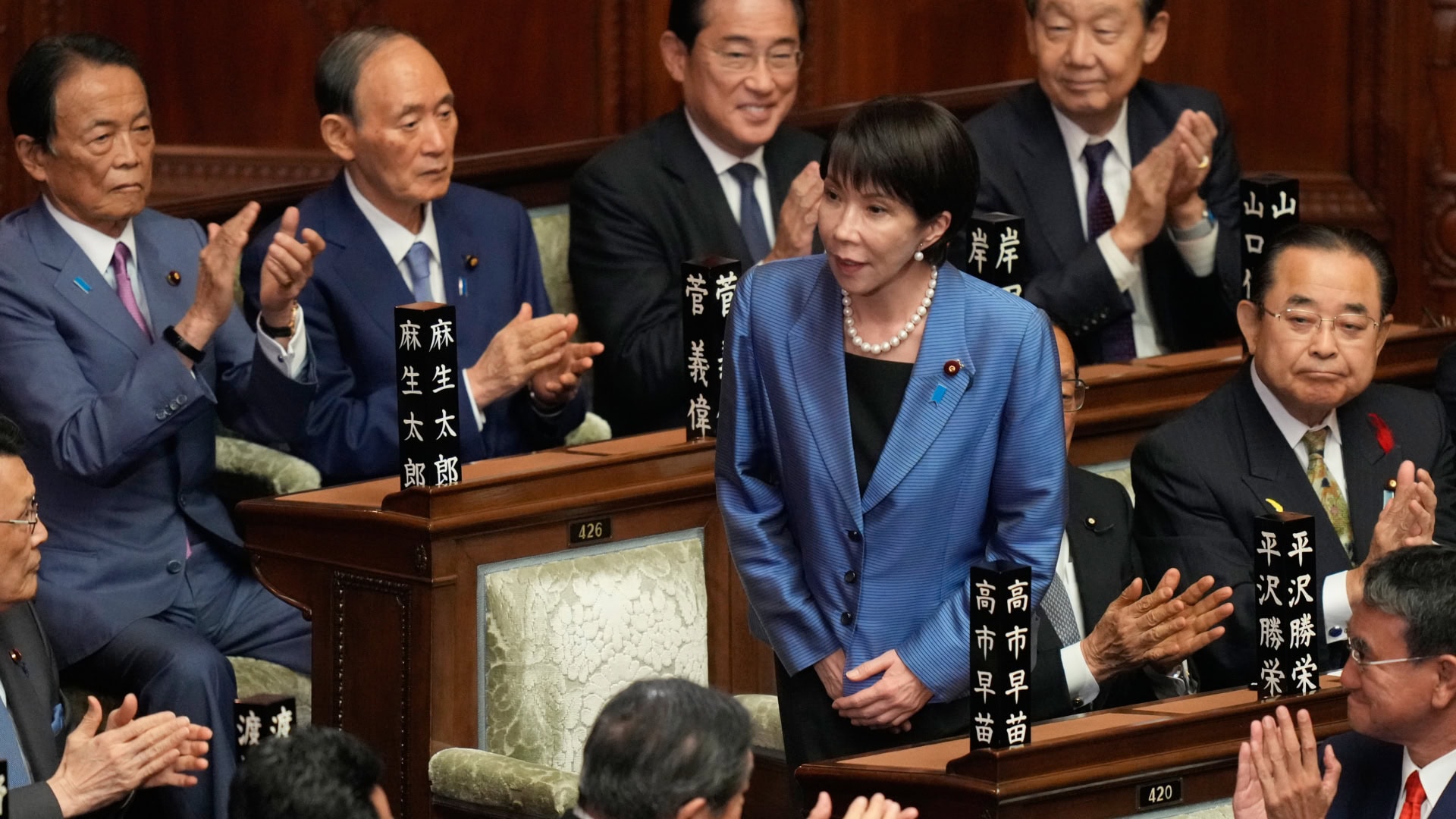 Sanae Takaičiová sa stala prvou ženskou premiérkou v Japonsku