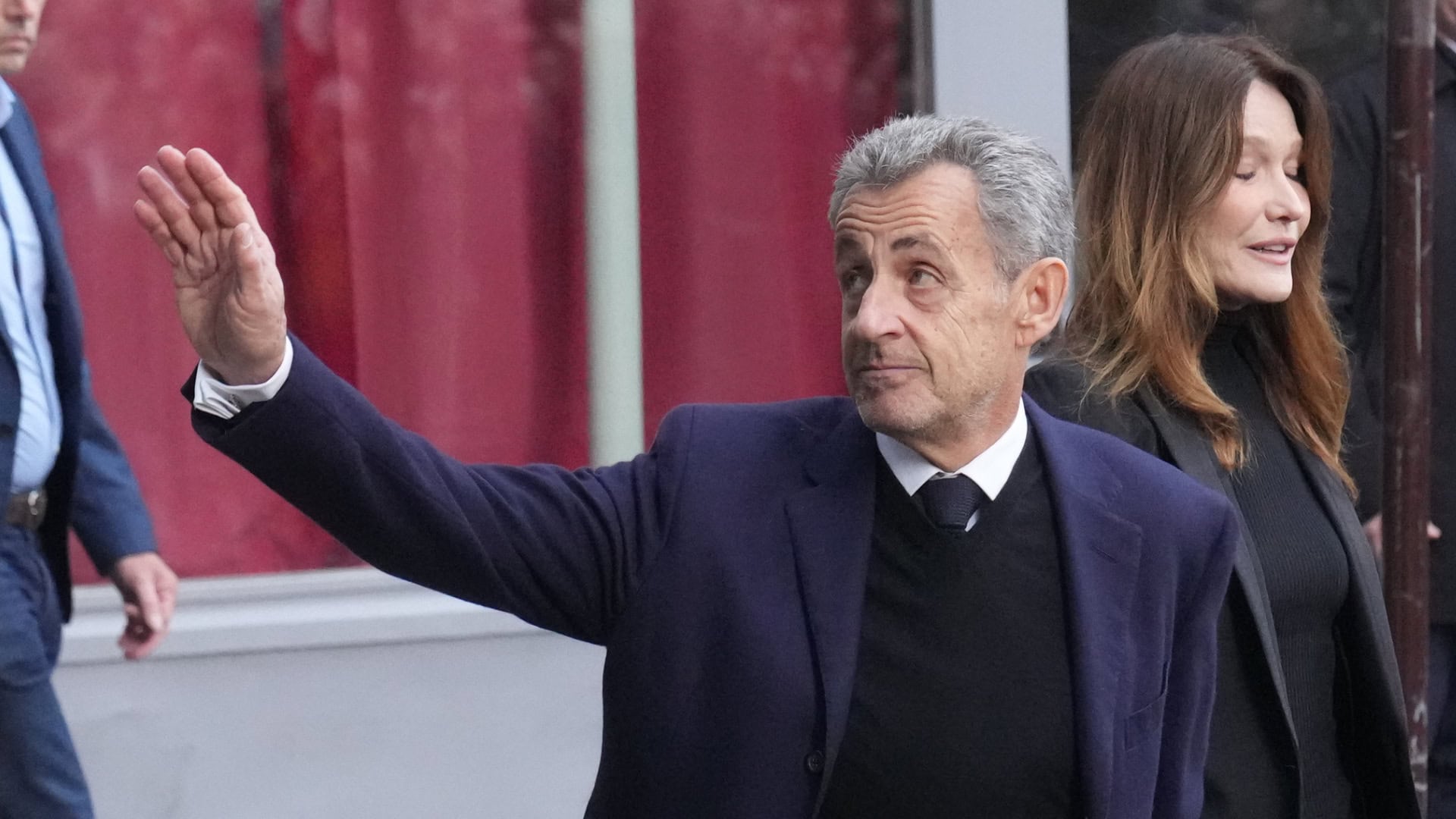Francúzsky exprezident Nicolas Sarkozy dnes nastúpi na výkon trestu