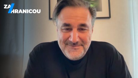 Za hranicou Petros Michopulos
