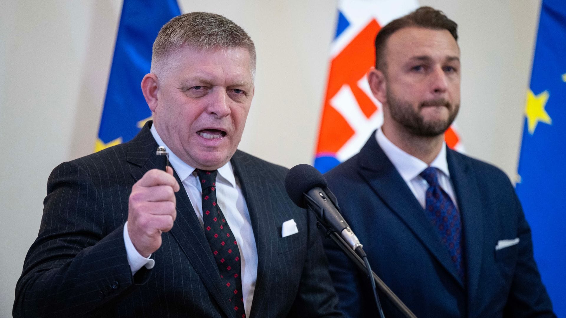 Robert Fico, Matúš Šutaj Eštok