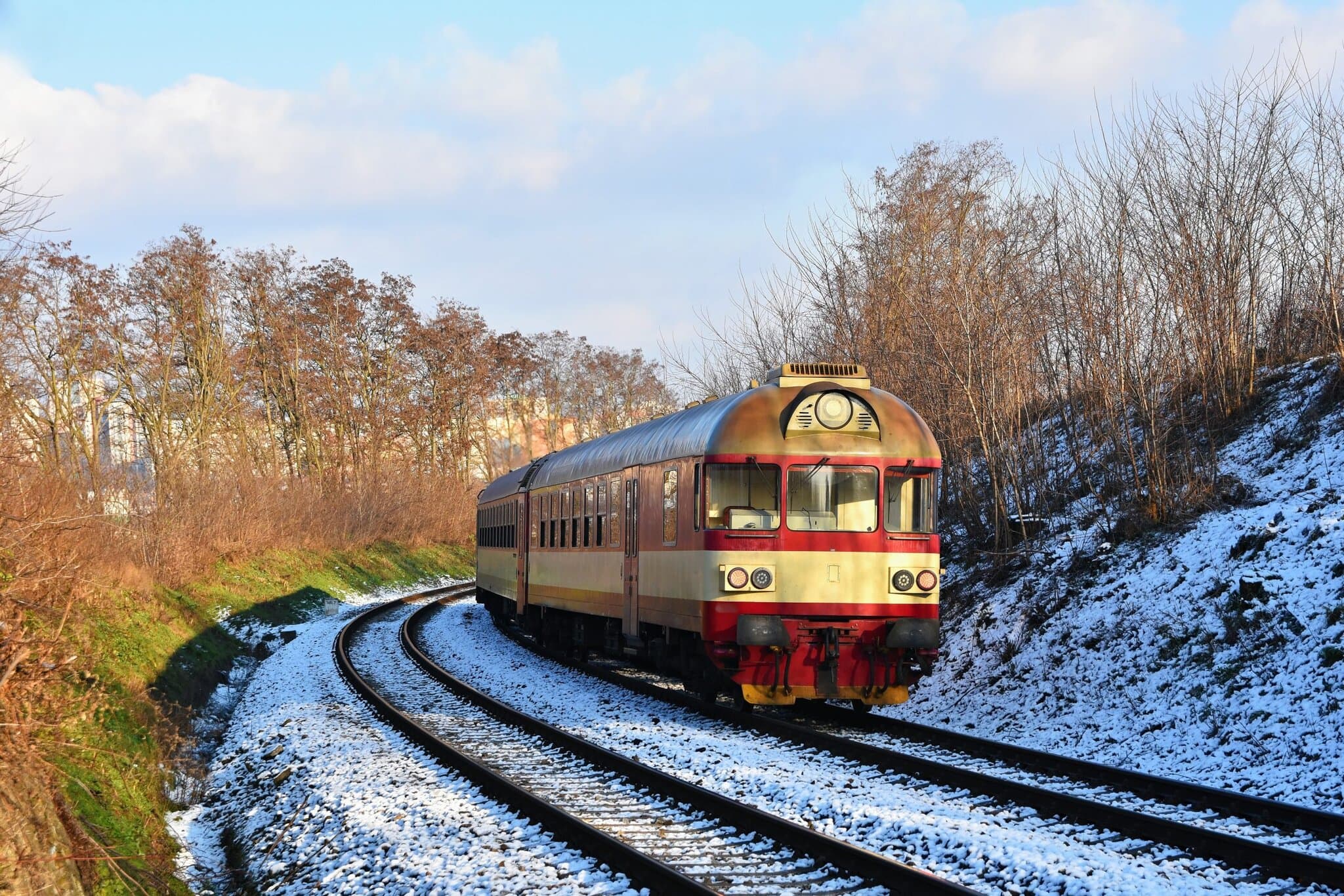 beautiful-czech-passenger-train-with-carriages