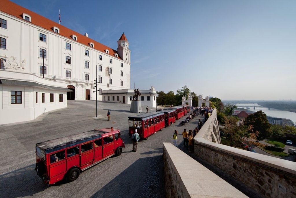 csm_Bratislava%20mesto%20okt%2001_4e79b1607b