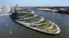 Necelé 2 hodiny od Slovenska sa stavia unikátny kultúrny magnet Európy. Opera na vode má byť dostupná pre všetkých