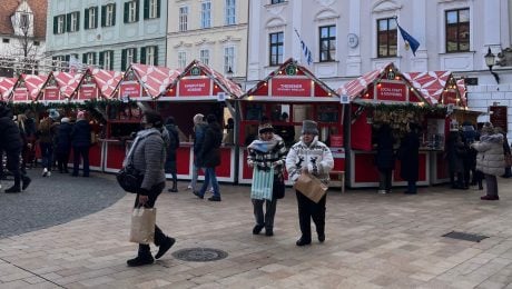 Vianočné trhy v Bratislave 2025