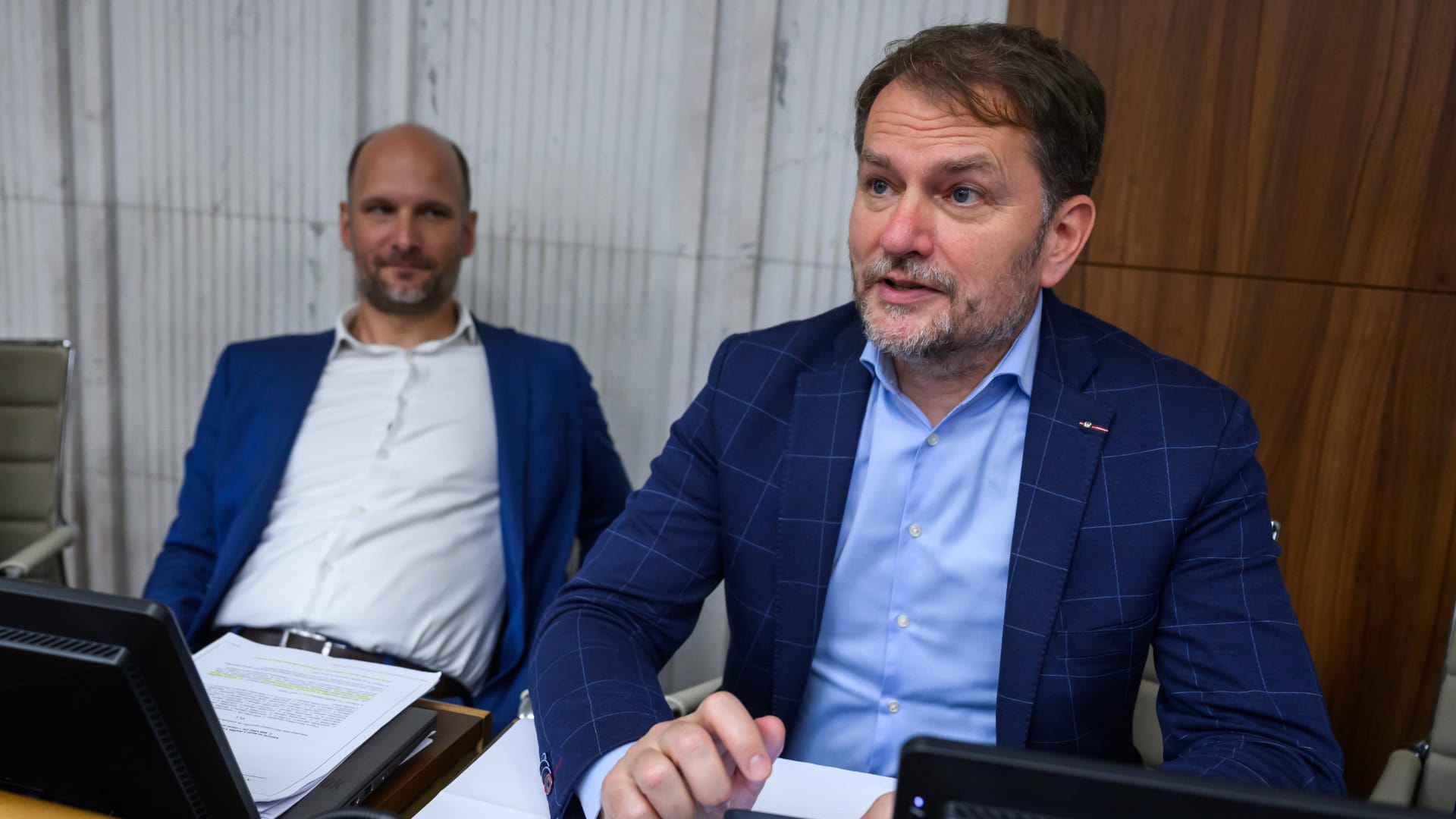 Opozícia vyzýva ministra Ráža na demisiu. Ak neodstúpi, začnú zbierať podpisy na odvolanie