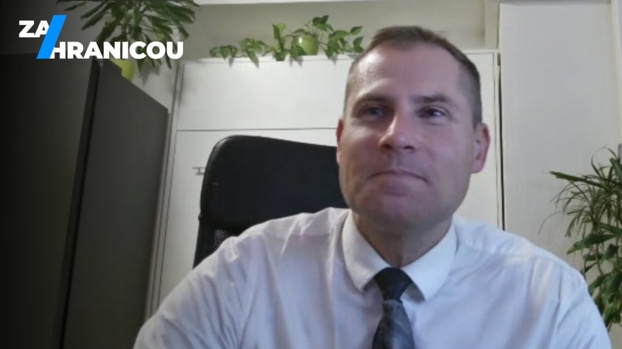 Za hranicou Tomáš Řepa