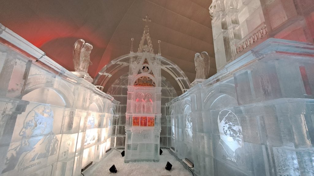 13112025_SR_Tatransky_ladovy_dom_Hrebienok_zima_01172657