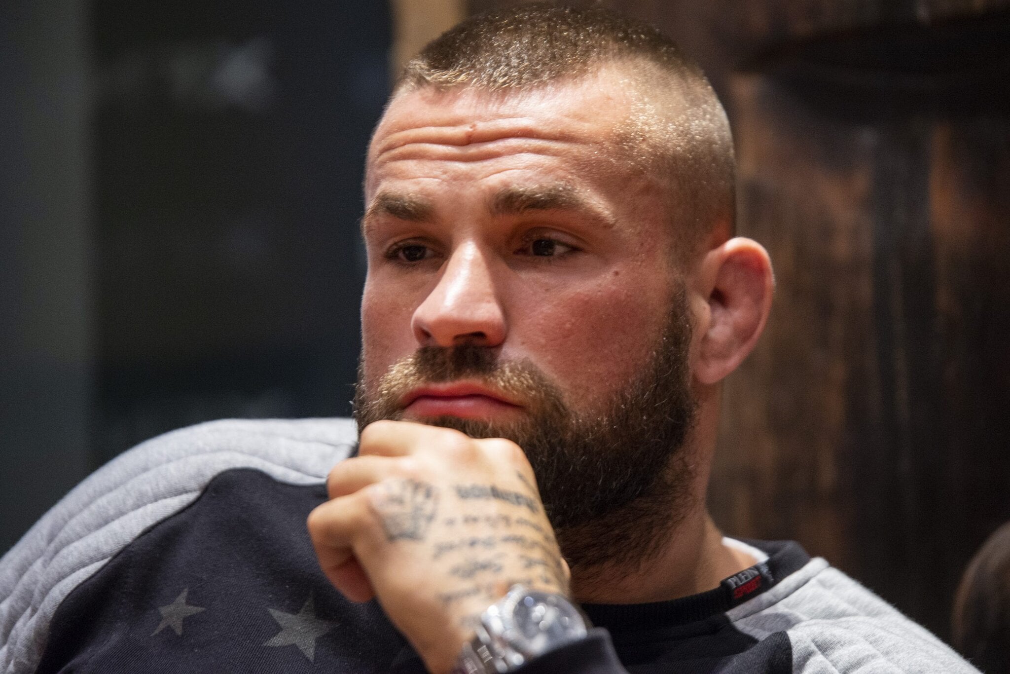 Na snímke majster zmiešaných bojových umení (MMA) v Českej republike Karlos Vémola počas tlačovej konferencie pred galavečerom XFN 14 v Bratislave