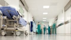 Agel vstupuje do ďalšej nemocnice