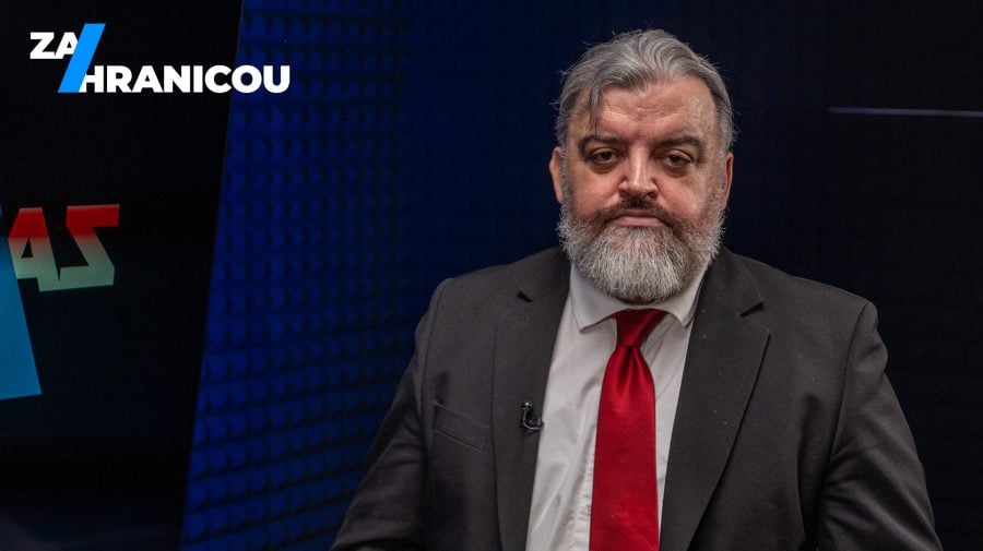 Za hranicou Eduard Chmelár