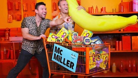 na snimke je hra, zakladatelia Mc miller