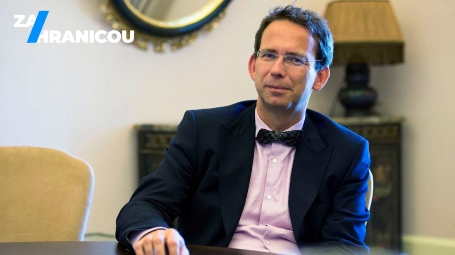 Za hranicou Petr Drulák