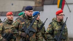 Pevnosť v „Achillovej päte“ NATO: Európa plánuje vybudovať obriu základňu na mieste, ktoré chce Rusko odstrihnúť