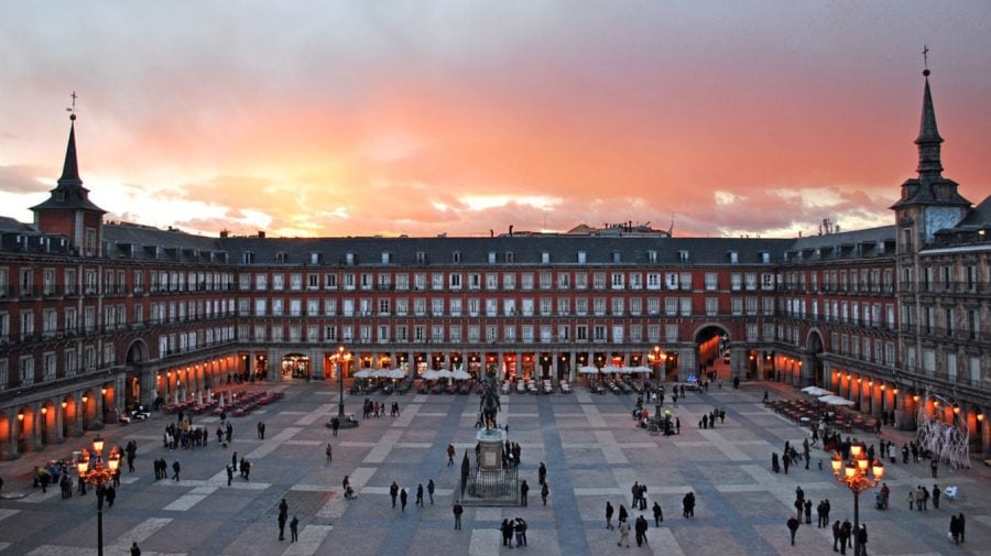 FotoJet - 2025-12-04T132922.527 (1)