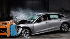 Nový rebríček najbezpečnejších áut 2025: Vrchol dosiahlo 5 vozidiel, súboj bol tesný