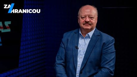 Za hranicou Pavel Macko