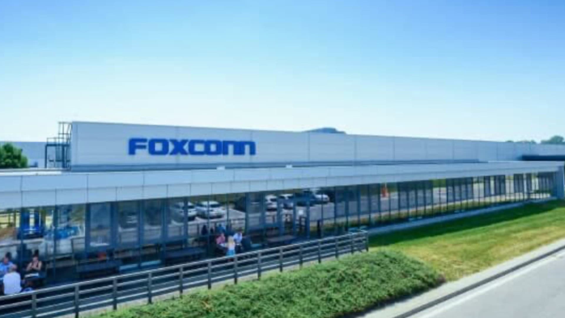 na snimke je firma foxconn