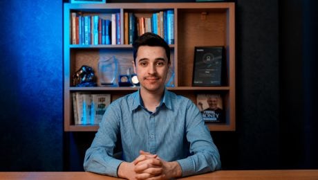 na snímke je analytik patrik kindl, finax,