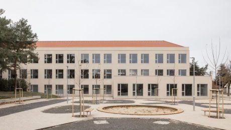 Slovenský unikát, ktorý ohúril Európu: Moderná škola bojuje o prestížnu cenu, ktorú u nás získali len 3 stavby