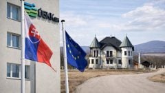 Pokuta 10-tisíc pre bežného Slováka: Štát prináša „bič na ľudí“, ktorí chcú odhaľovať vlastníkov luxusných víl a ich majetky