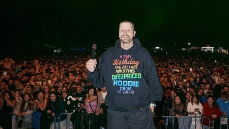 Najsilnejší moment v histórii Hip Hop Žije: Zosnulý Osťo „vystúpil“ na pódiu, jeho odkaz rozplakal celý festival