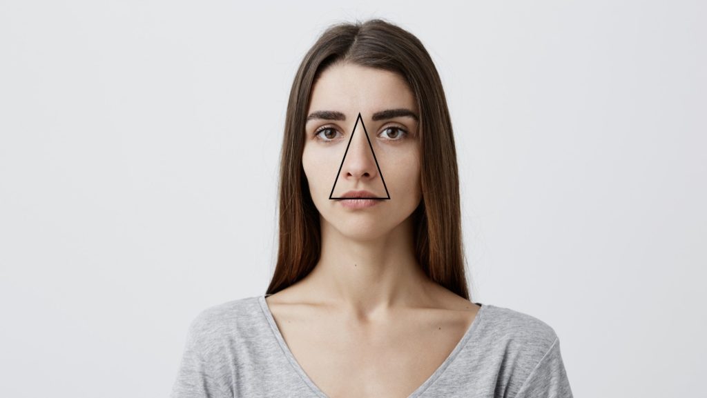 tzv. trojuholník smrti na tvári