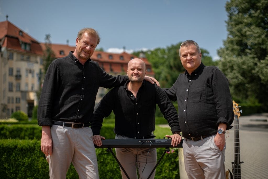 Šviháci_Dan, Filip a Ondřej, ktorých hrajú Martin Pechlát, Daniel Fischer a Tomáš Jeřábek (zdroj NUNEZ NFE)