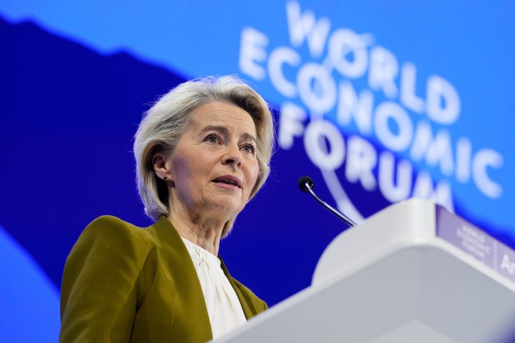 Ursula von der Leyen avos997966